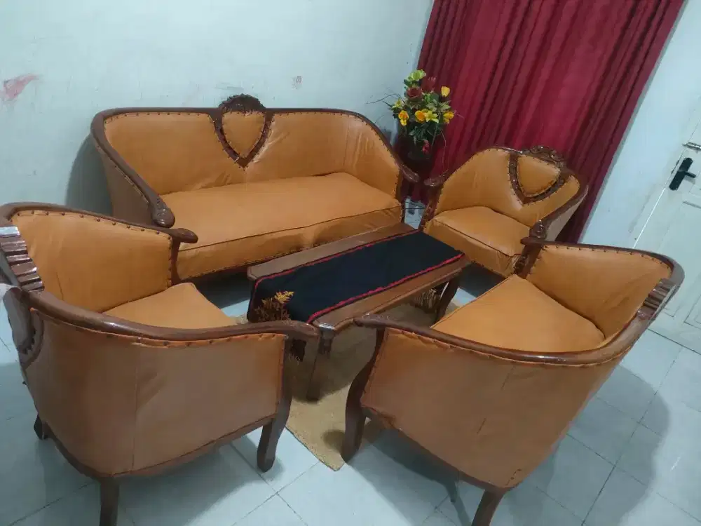 KURSI TAMU 6 BULAN PAKAI