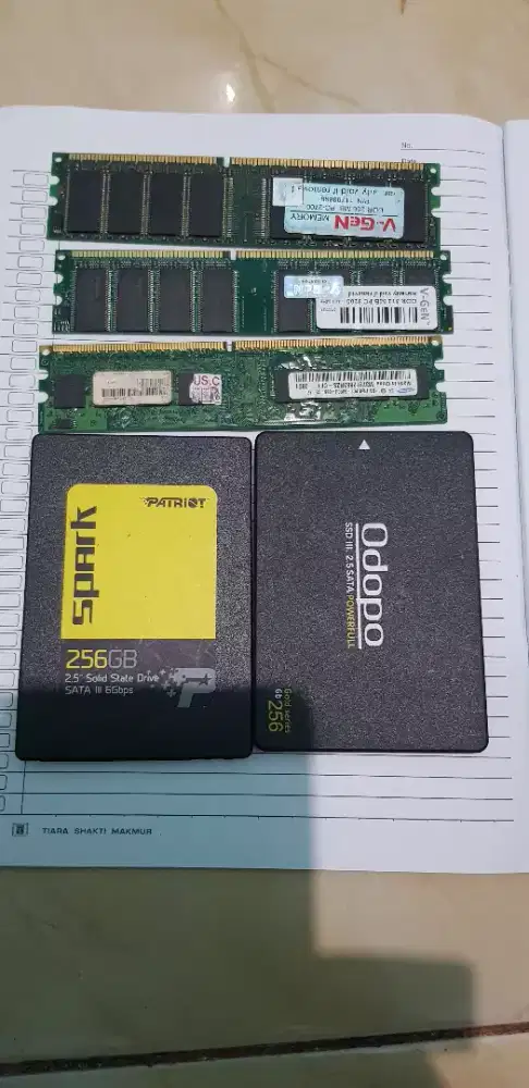 Borongan SSD  dan Ram