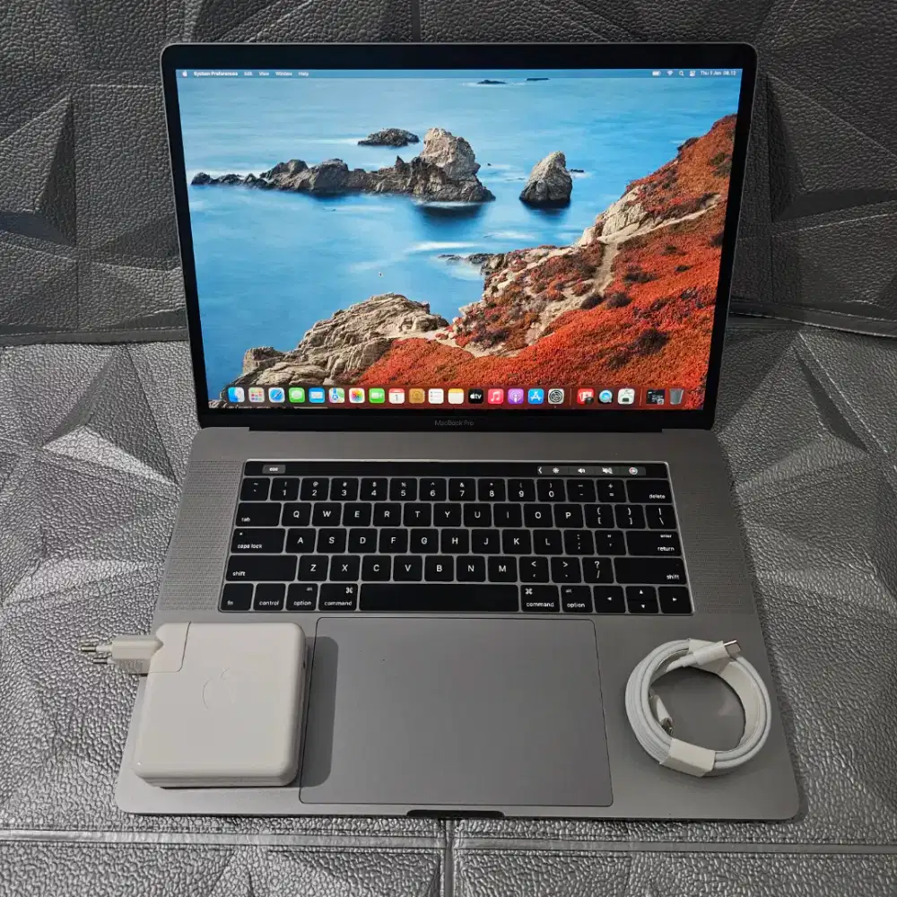 Mulus Grade A Macbook Pro Touchbar 2017 15inch 16/512