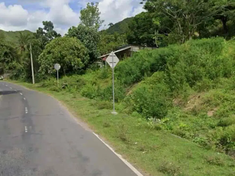 tanah murah pinggir jalan raya utama Selong belanak lombok