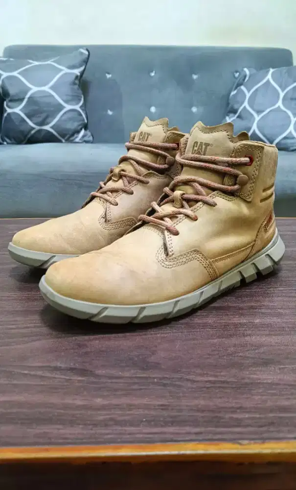 Sepatu Caterpillar original size 40