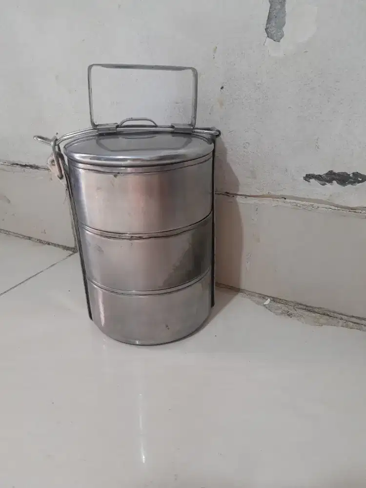 Rantang 3 susun stainless