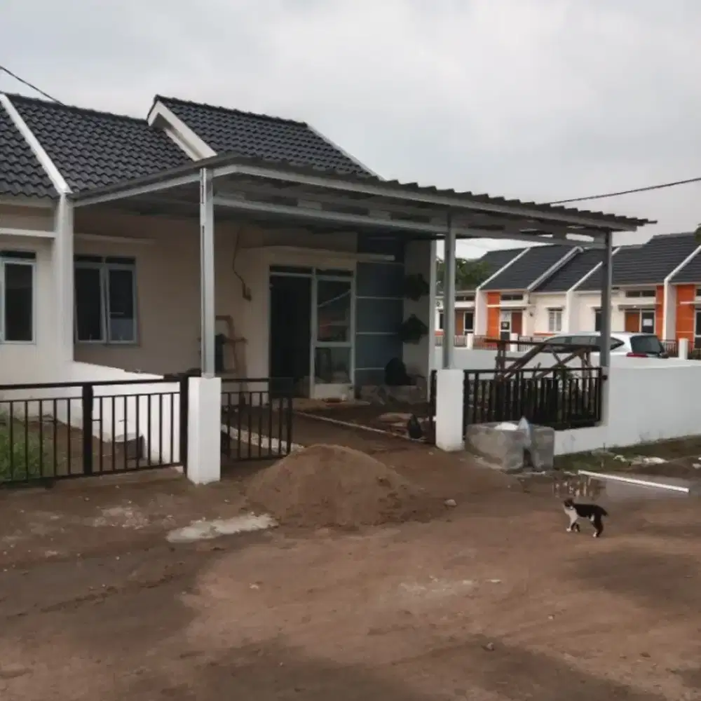 Pasang kanopi baja ringan