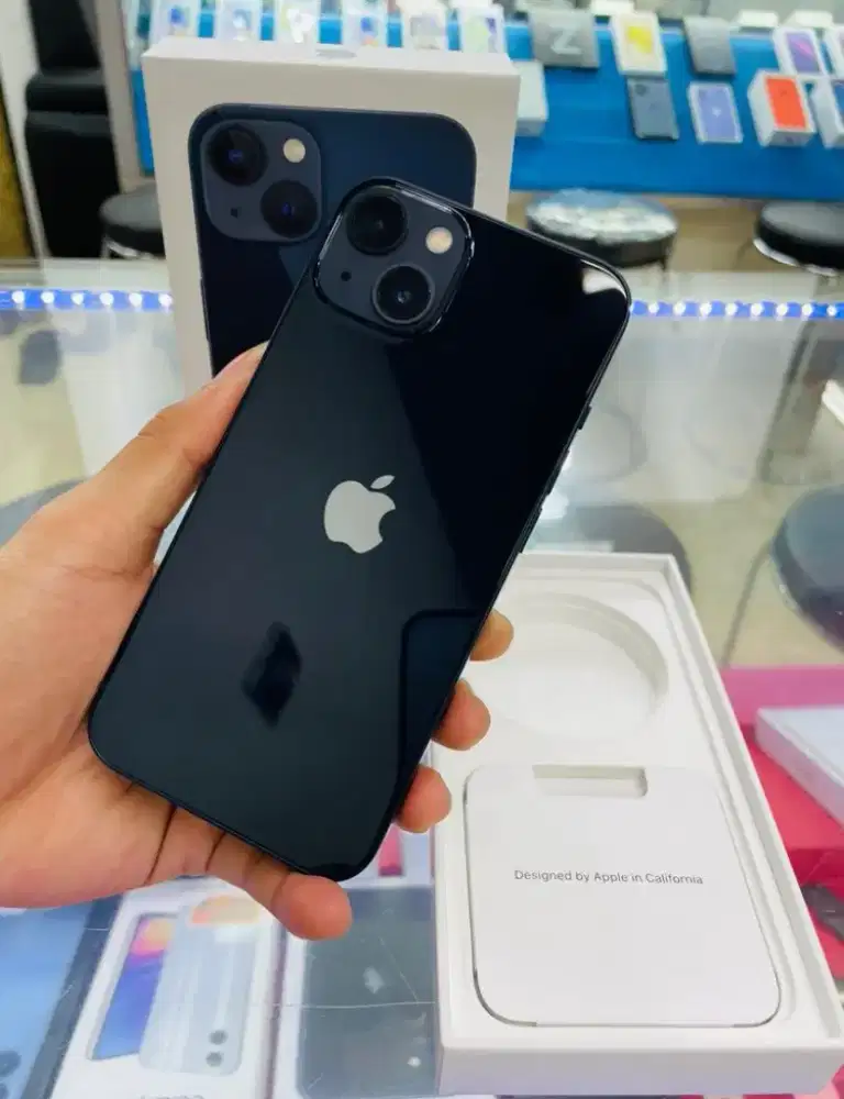 iPhone 13 iBox Baru pakai belum lama