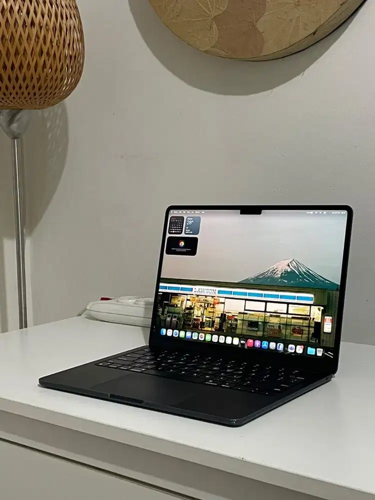 MacBook Air 2022 M2 13 inch 8/256