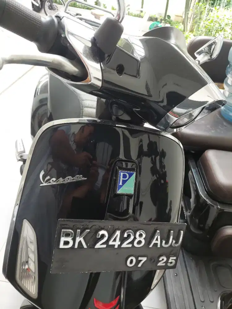 Dijual vespa sprint S black