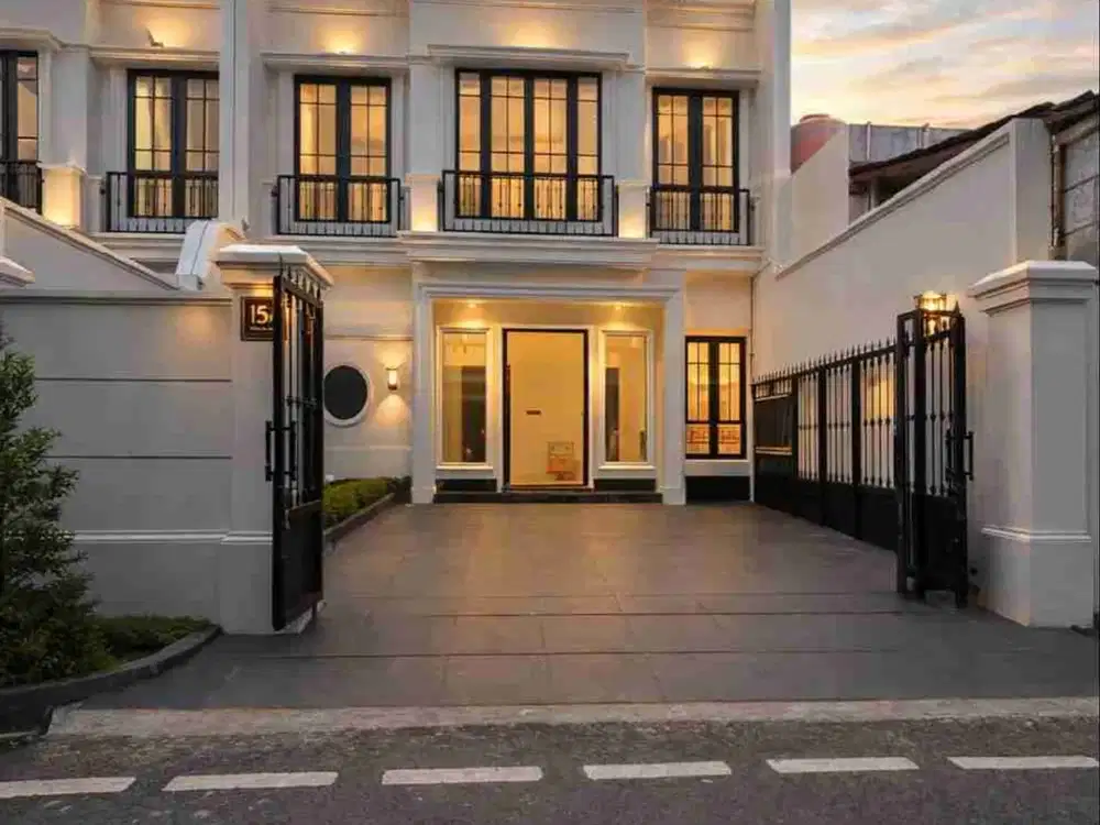 Di Jual Rumah Brand New American Clasik di cempaka Putih Jakarta Pusat