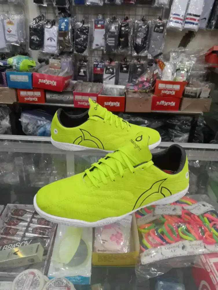 Sepatu futsal insole original