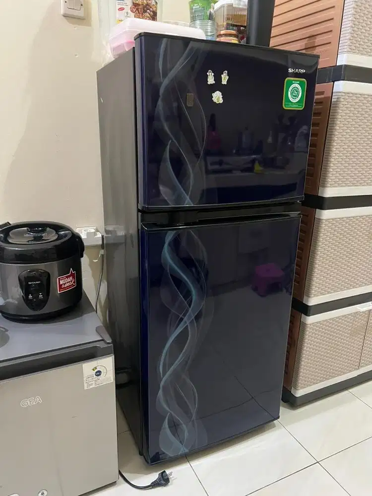 Kulkas Sharp 2 pintu