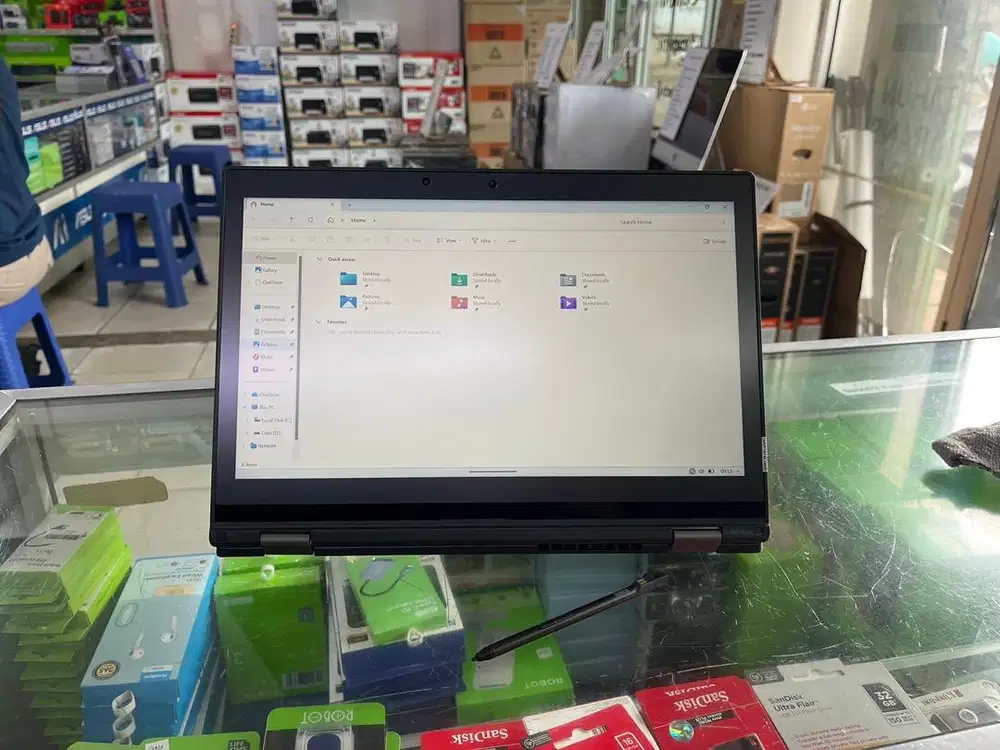 Laptop Lenovo Thinkpad i5 Gen8 Ram 8Gb Ssd 256Gb Touch Garansi 6bln