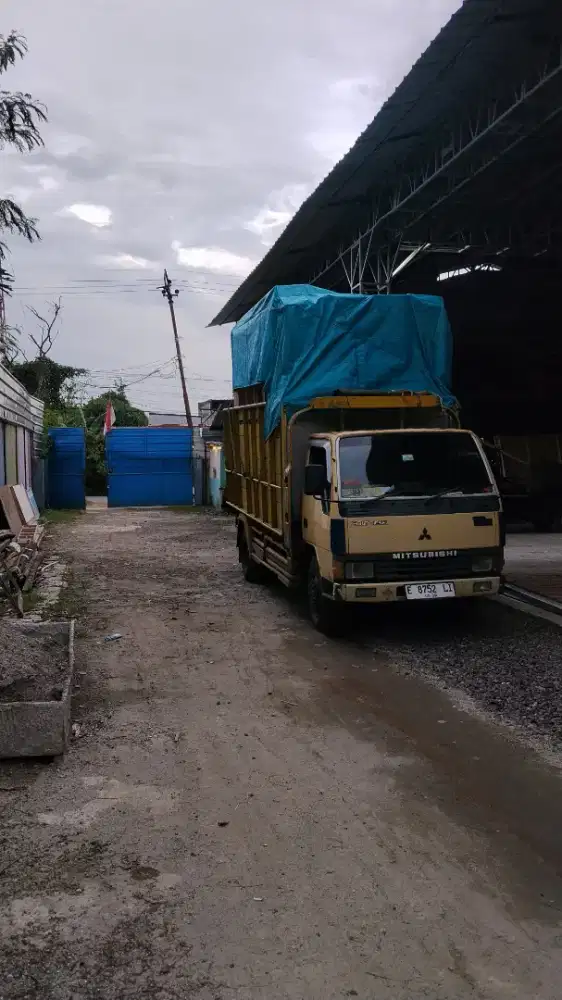 Jasa sewa truk angkutan pindahan rumah dll