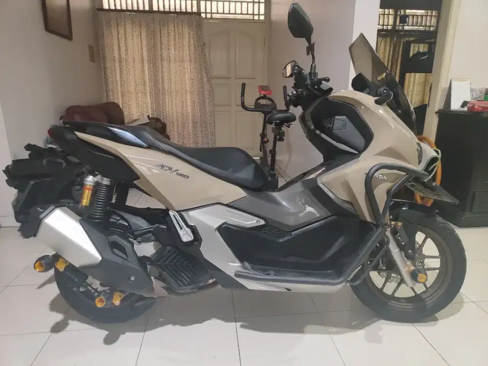 Honda ADV 160 ABS 2024 Sand Khaki