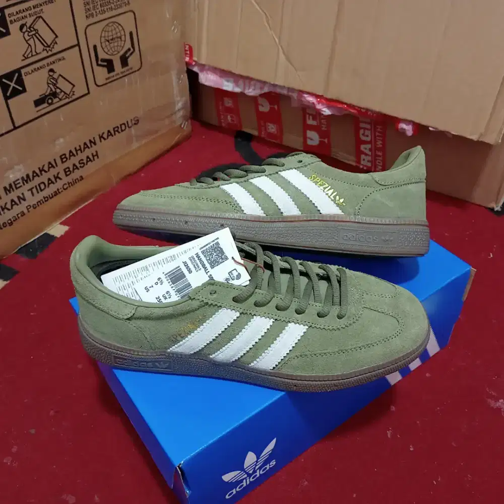 Spezial Adidas Green White Army