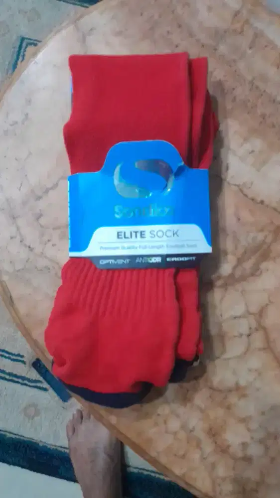 Kaos kaki bola premium