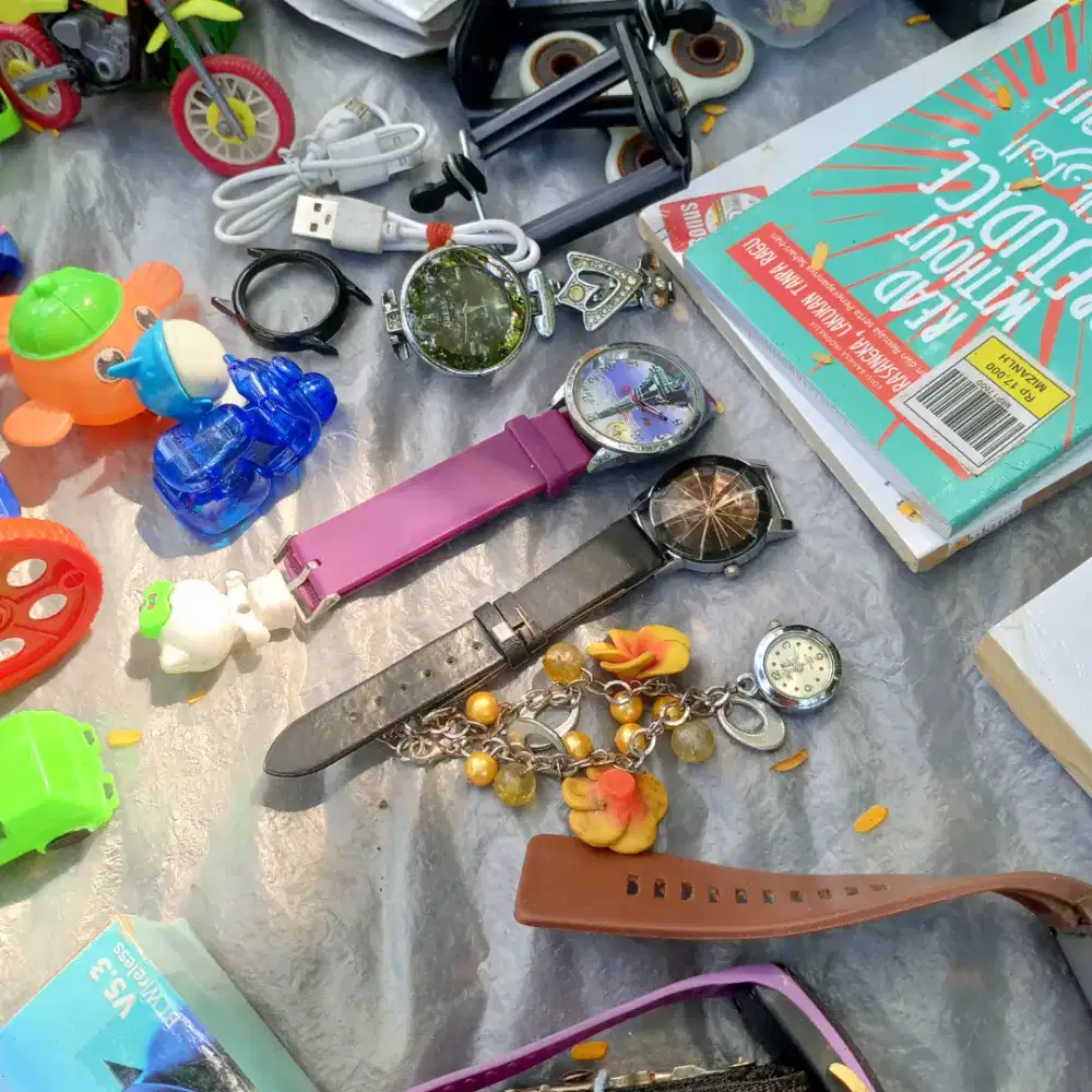 Cuma 25 rebu Jam tangan wanita pria