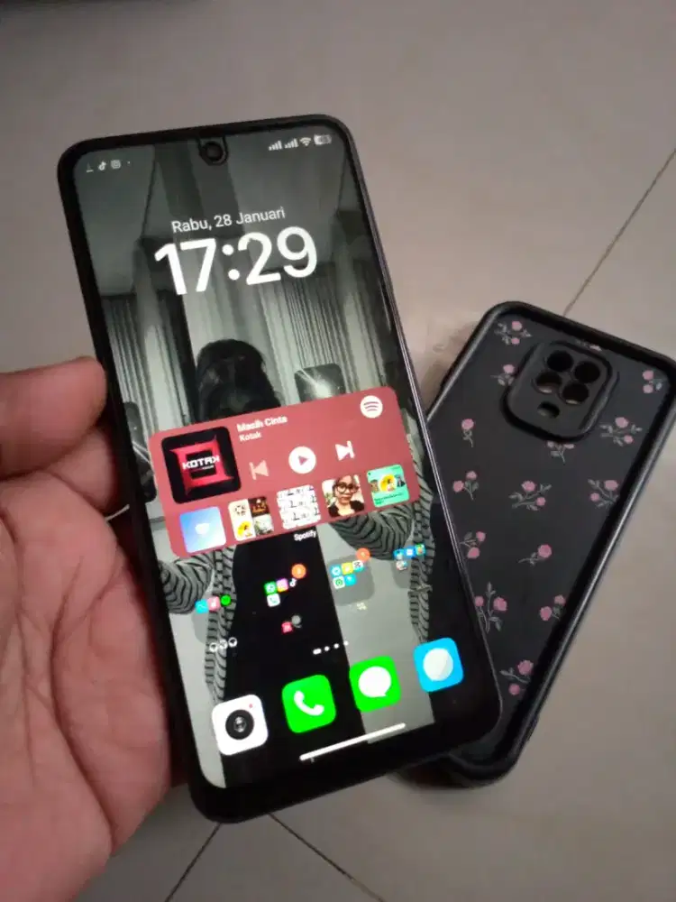 Redmi note 9 pro 8/128gb mulus batangan..lok ciputat
