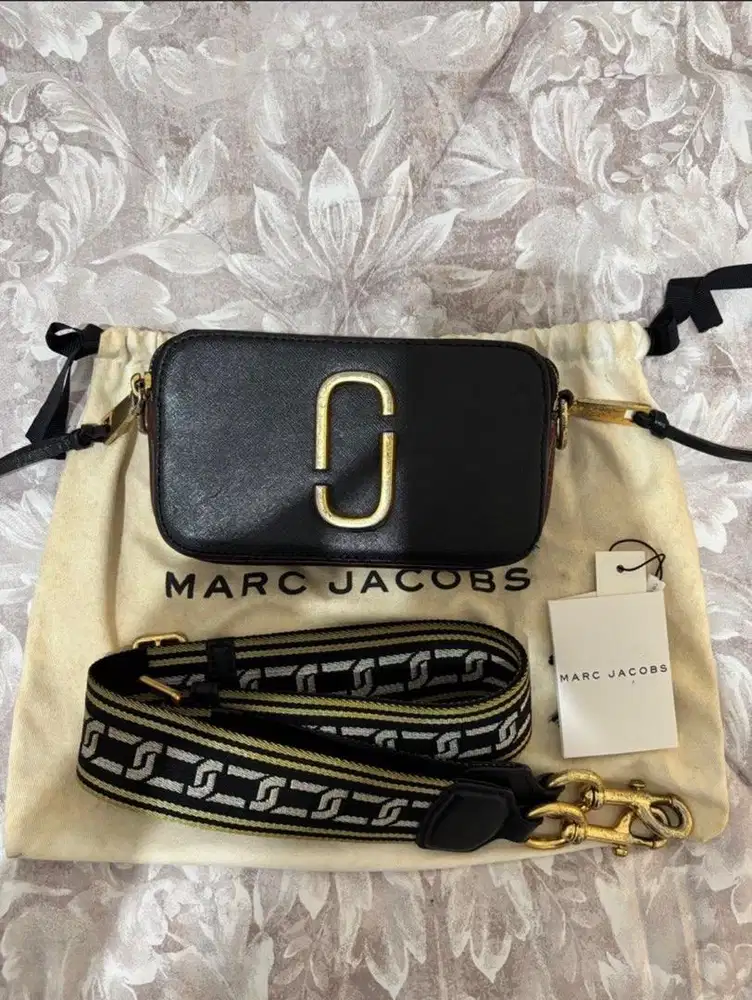 Mau jual tas marc jacobs snapshot Minus pemakaian. Ori