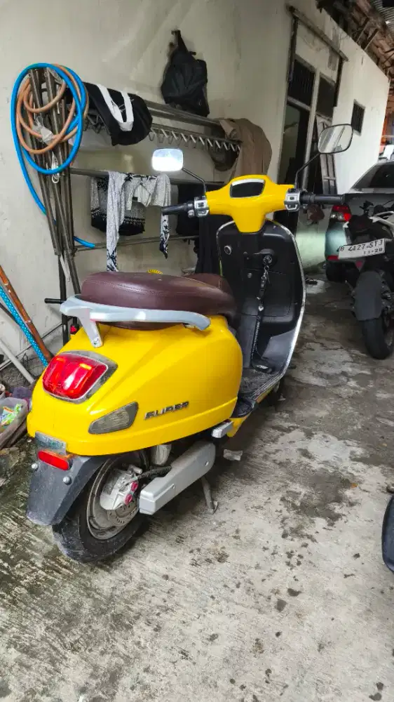 Uwinfly T3S normal kuning