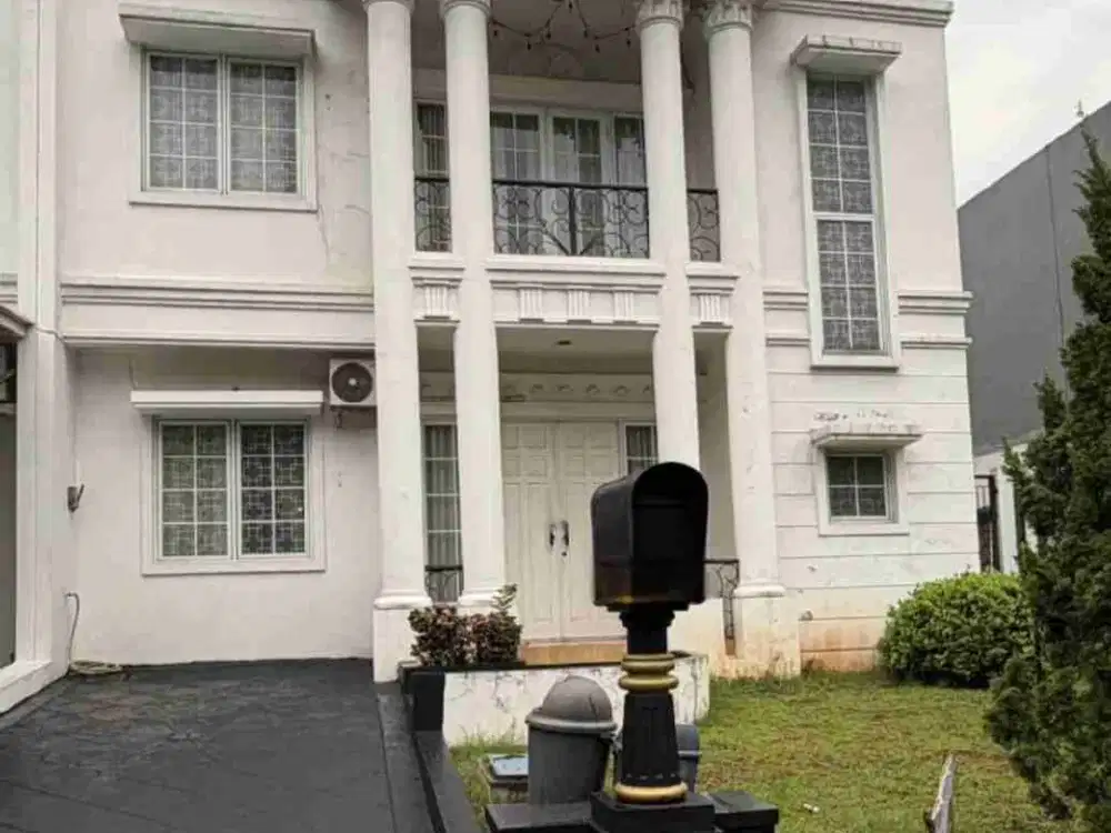 Disewakan Rumah Mewah Rapih Siap Huni di Legenda Wisata