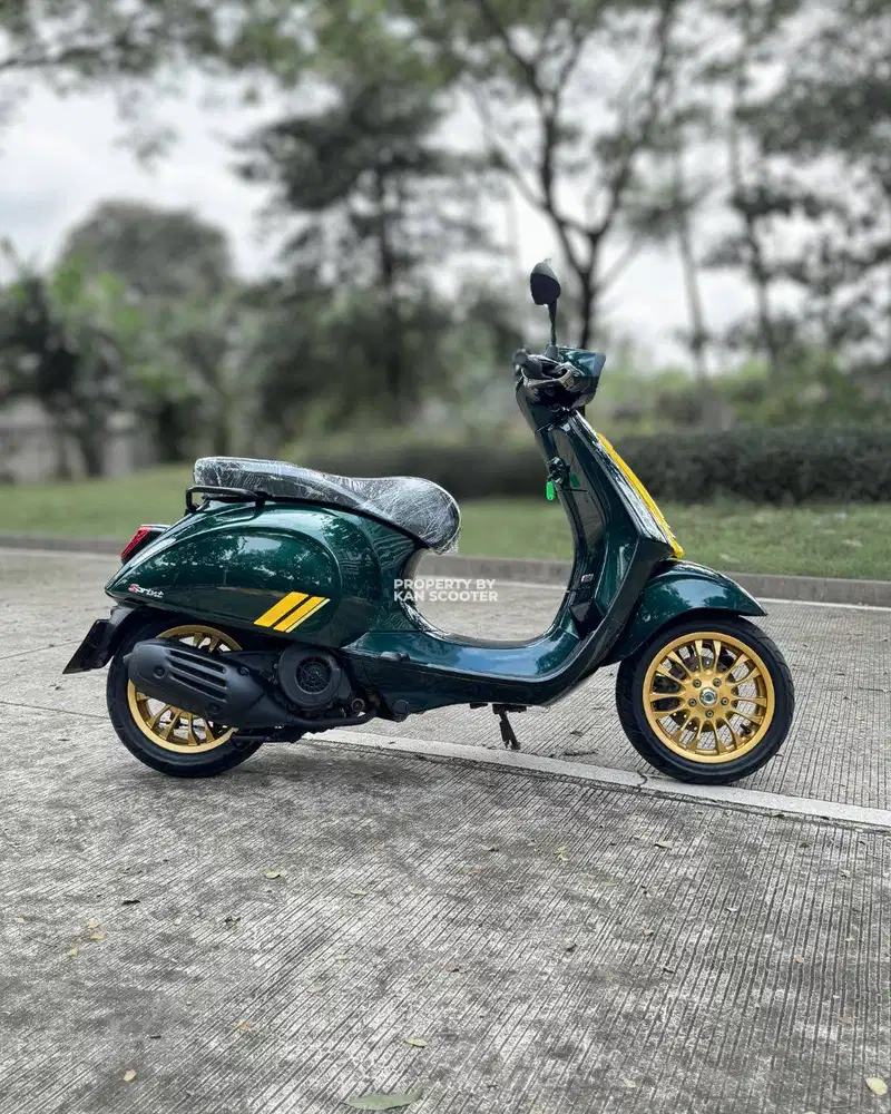 VESPA SPRINT SIXTIES RACING LIMITED EDITION 2020 BERGARANSI