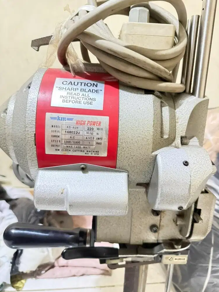 MESIN POTONG JEANS KM 10 JEPANG