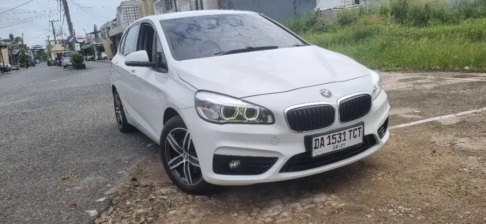 BMW 218i turer activ AT 2015