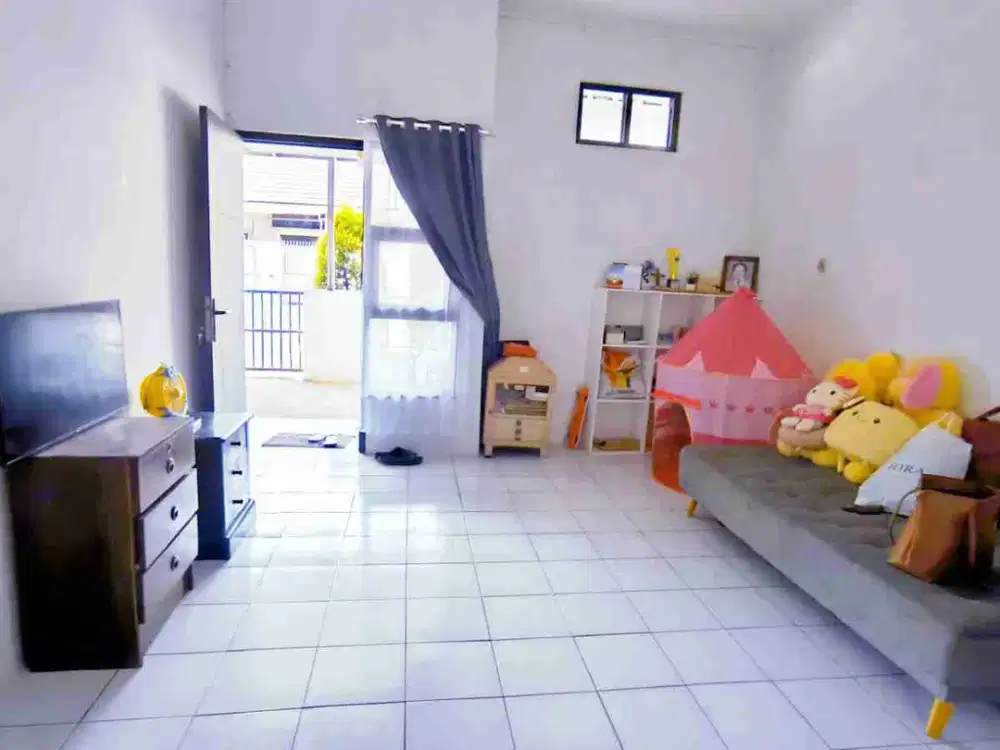 Rumah murah minimalis di Taman Kopo Ketapang