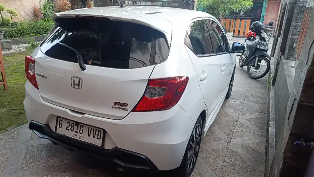 Brio RS Metik istimewa