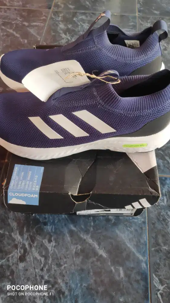 sepatu adidas lifesytle cloudfoam move size 42