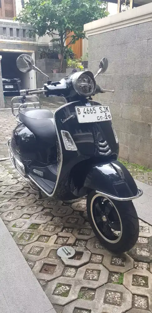 VESPA GTS I-GET 150 ABS /