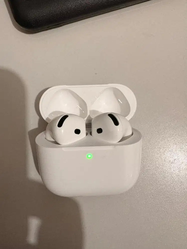 Apple Airpods Gen 4