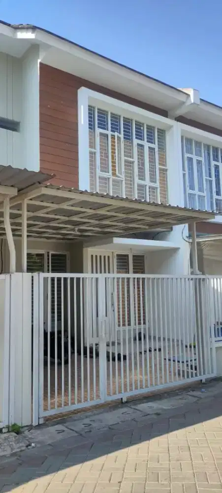 Dijual rumah di mulyosari surabaya. Lokasi strategis