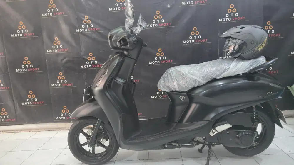YAMAHA grand filano LUX 125 2023 hybrid connected keyless