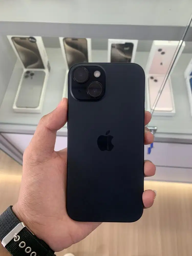 Ready iphone 15 128gb second resmi
