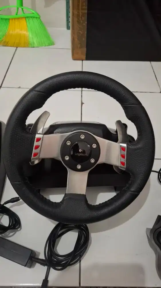 Steering wheel logitech g27