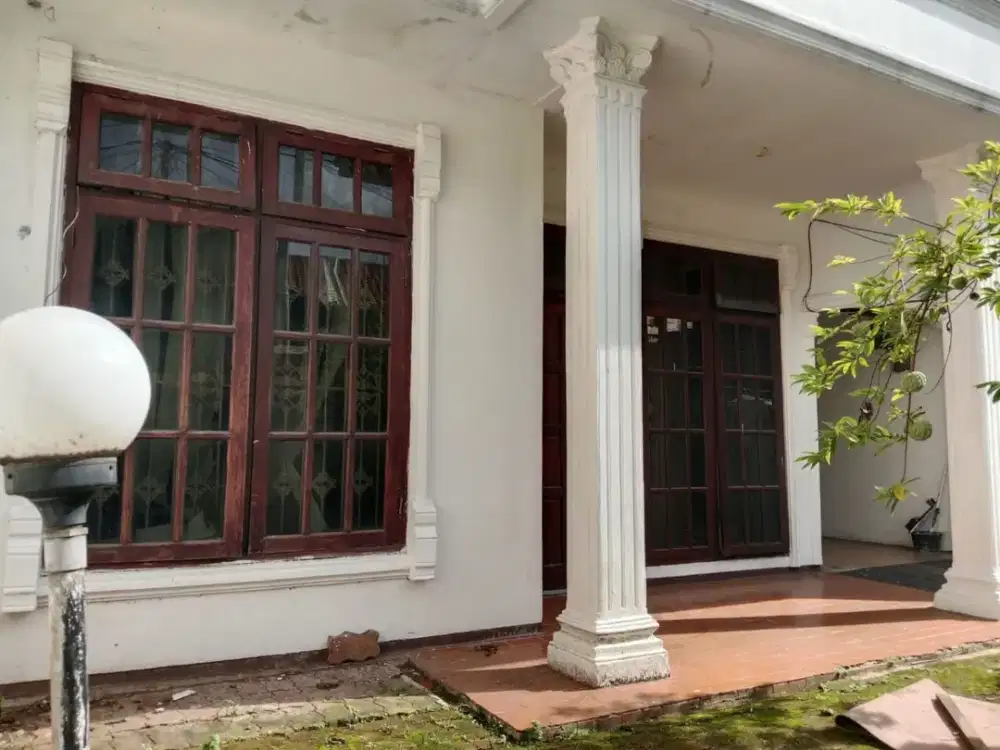 DIJUAL RUMAH 2 LANTAI TEBET UTARA JAKARTA SELATAN