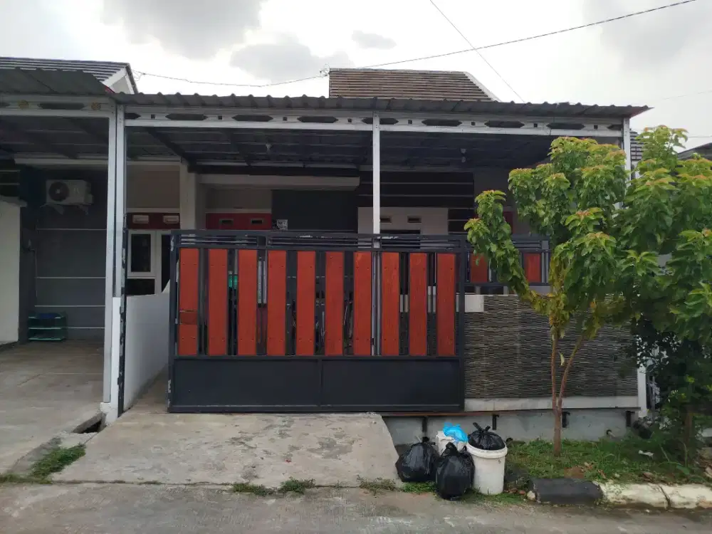 RUMAH INI DI JUAL