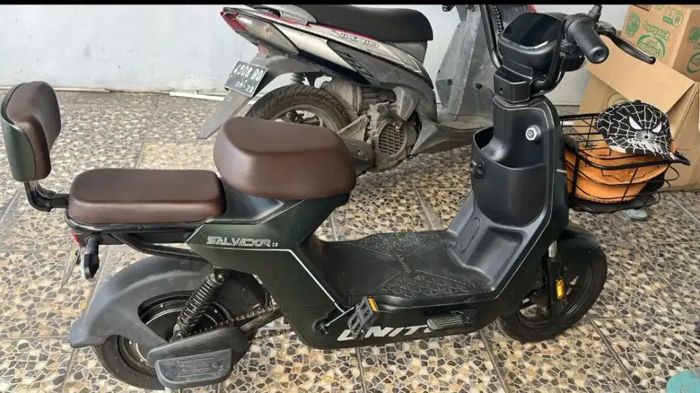 Sepeda listrik United Salvador