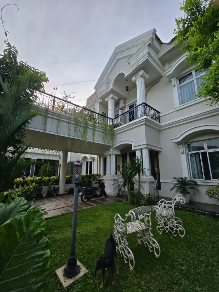 Dijual rumah di legenda wisata cibubur