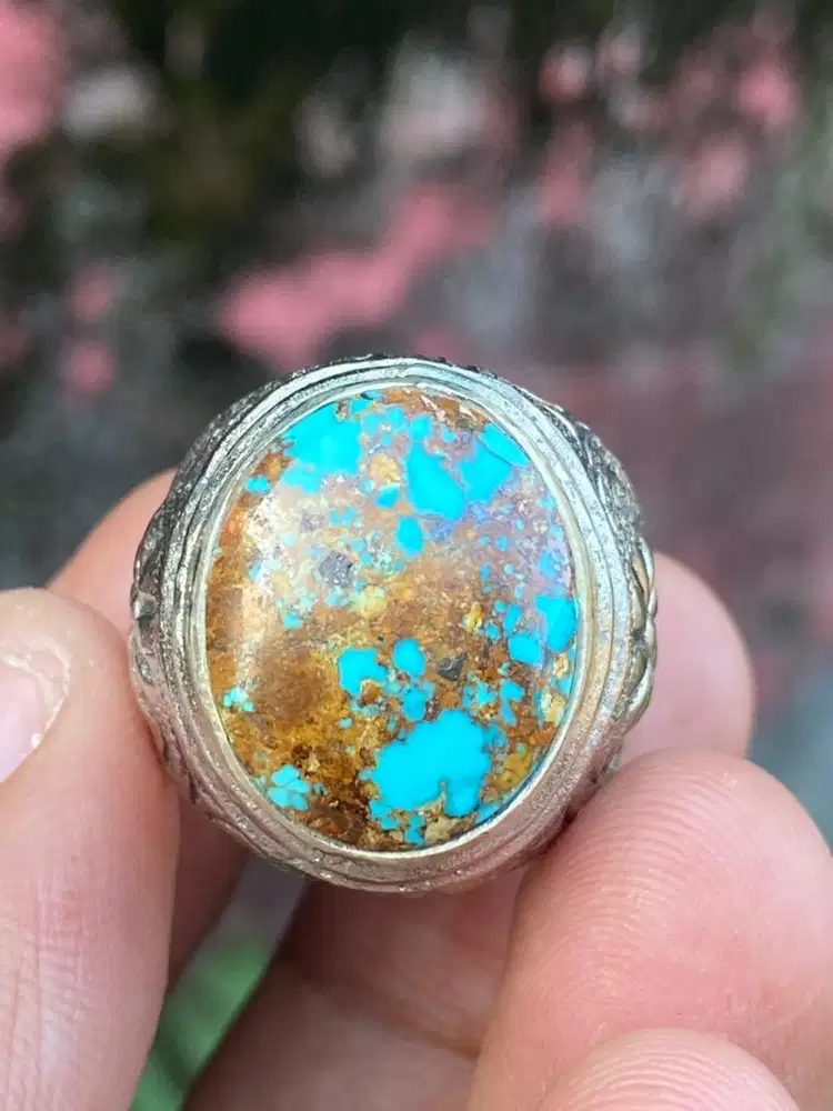 Batu Natural Pirus Persia Serat Emas