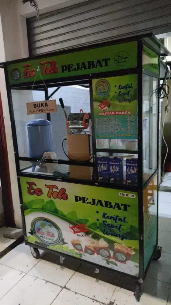 GEROBAK BEKAS JUALAN ES TEH SIAP UNTUK DIGUNAKAN KEMBALI UNTUK USAHA