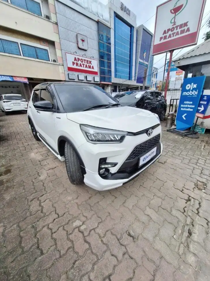 TYT Raize 1.0 T GR SPORT TSS Two Tone AT 2021