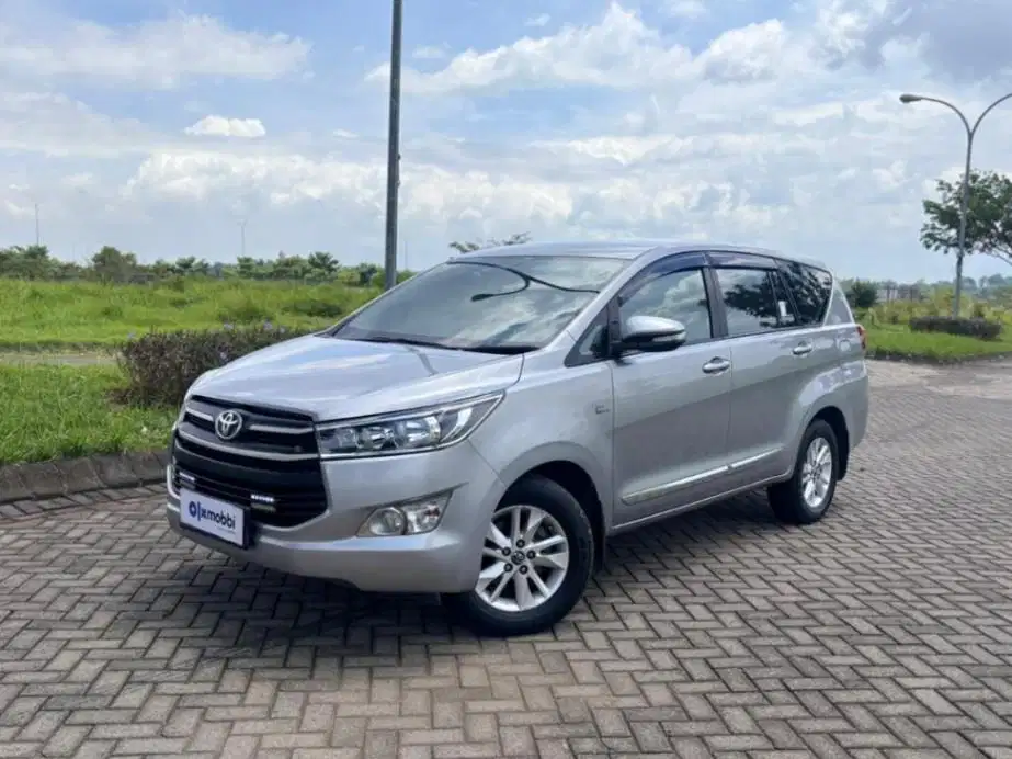 Toyota Kijang Innova 2.0 G Bensin OTOMATIS 2017 LAAG