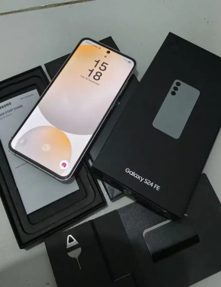 Samsung S24 Fe 8/256 5G.Resmi sein fullset Masih Garansi