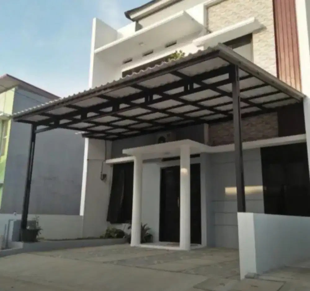 Pasang kanopi baja ringan