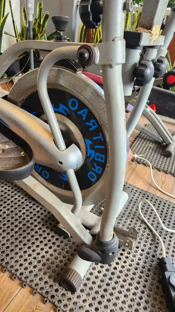 Alat olah raga Orbitrack