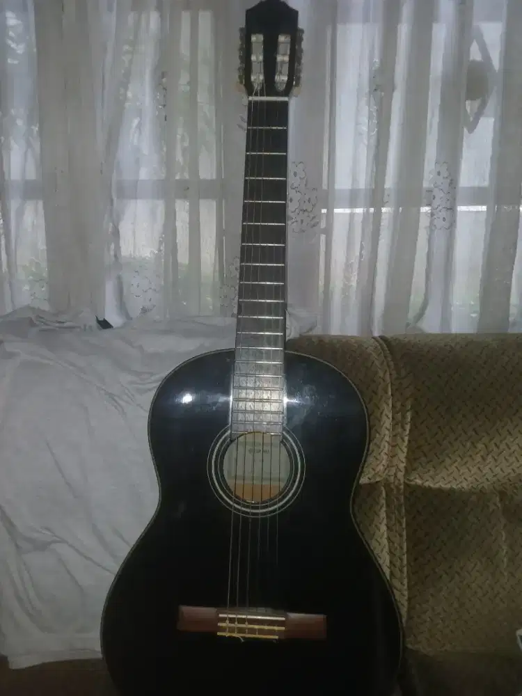 Gitar Yamaha c40 black series