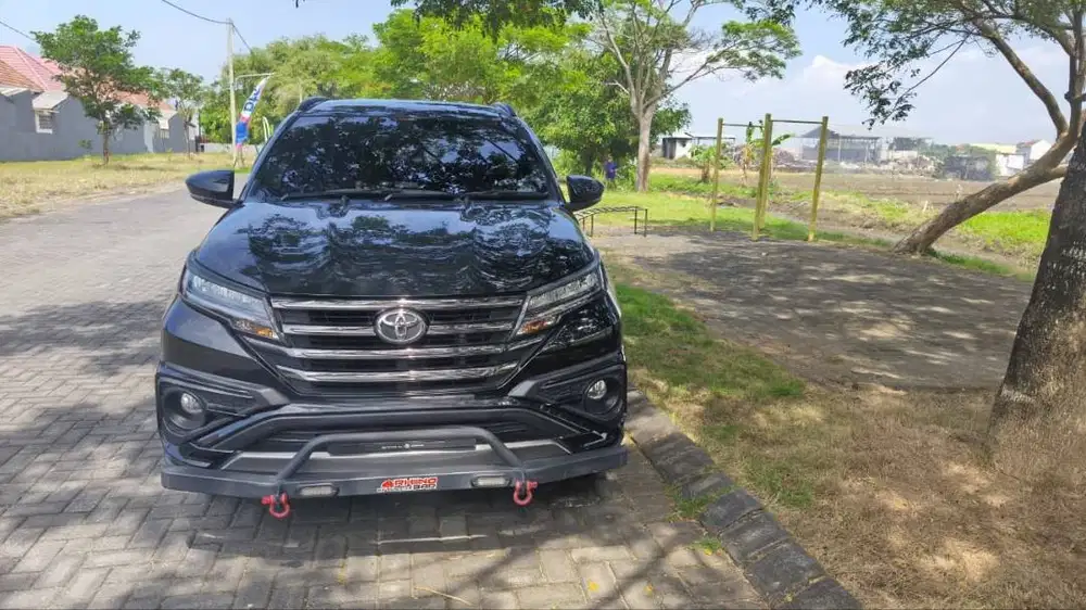 Dijual rush GR AT hitam tahun 2022 milik pribadi