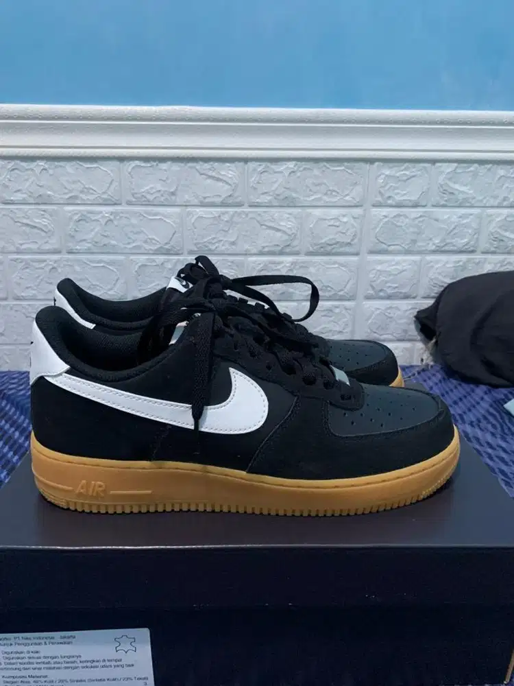 NIKE AIR FORCE 1 '07 LV BLACK