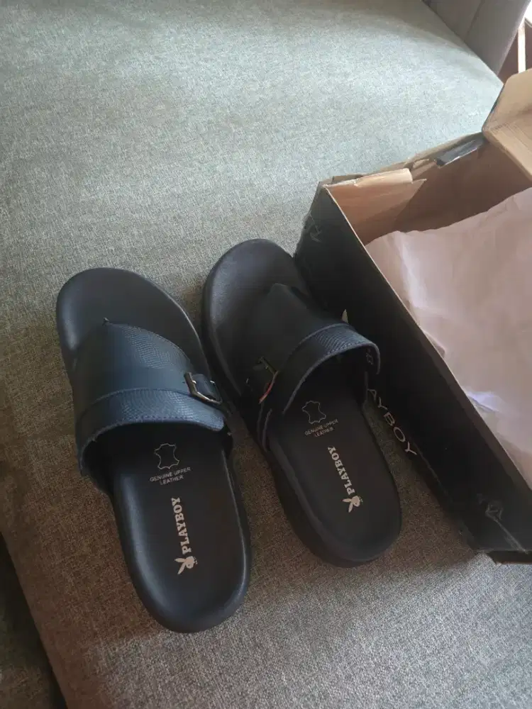 sendal kulit playboy asli tidak jadi pakai